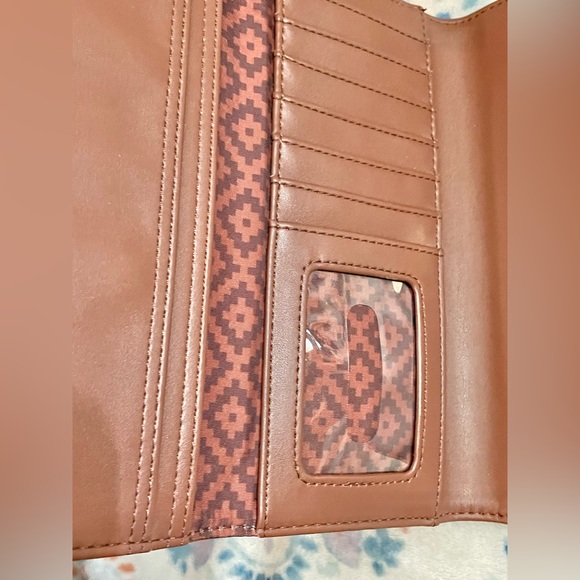 Loungefly Disney The Lion King Hakuna Matata Tri-Fold Wallet NWT - Picture 11 of 11